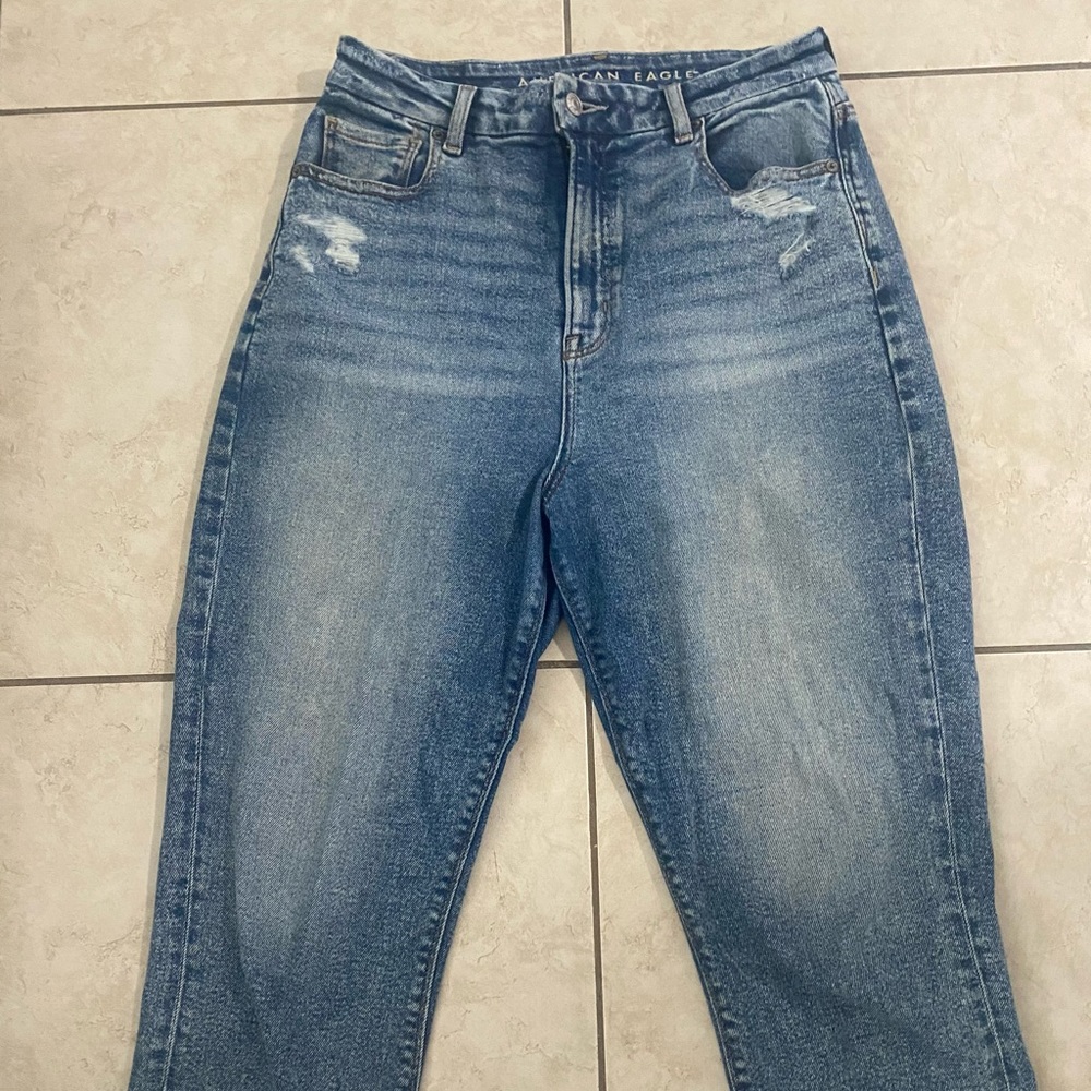 AE STRETCH CURVY MOM JEAN